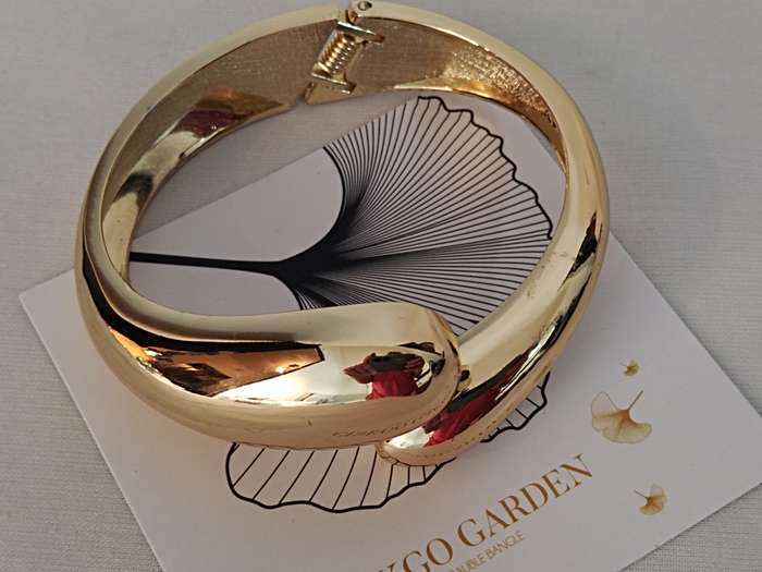 Ginkgo Garden gold tone bangle