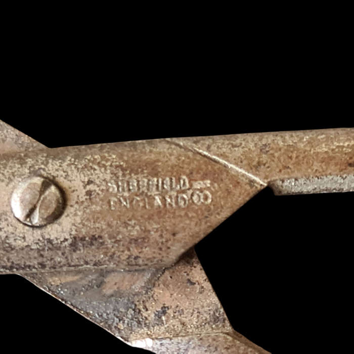 Vintage x2 Bow Curved scissor