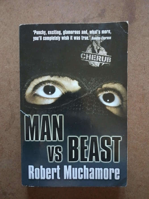 Robert Muchamore - Man vs Beast