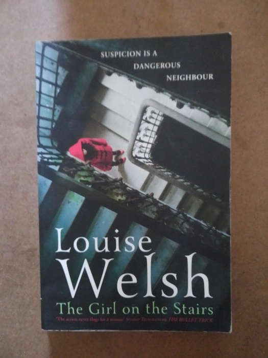 Louise Welsh - The Girl on the Stairs