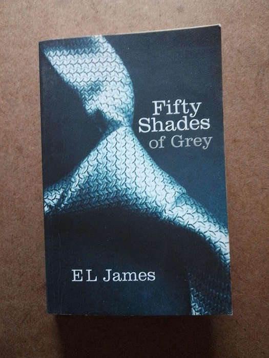E.L James - Fifty Shades of Grey