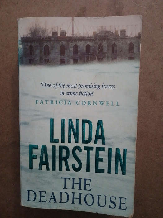 Linda Fairstein - The Deadhouse