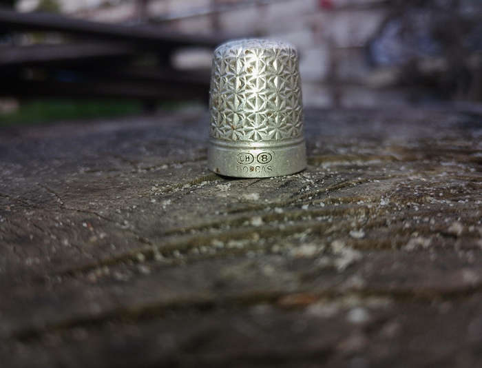 Charles Horner Dorcas thimble, silver, antique.stamped 'Dorcas, CH, 8' c1900-1910.