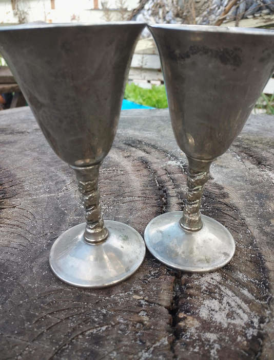 Silver wine goblets ( silver plated)