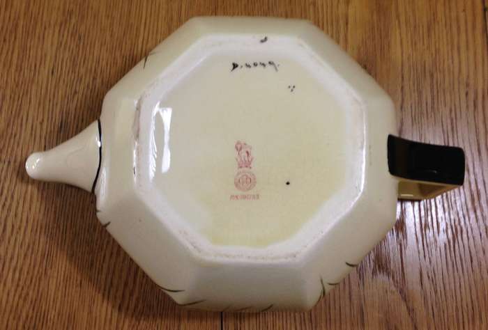 ROYAL DOULTON PANSIES TEAPOT & LID - D4049 - ENGLAND - 1917-30 - STUNNING!!!!