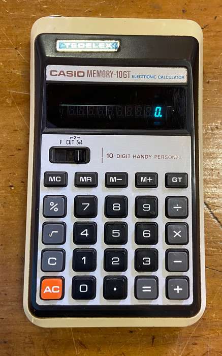 CALCULATOR CASIO TEDELEX MEMORY-10GT ELECTRONIC 10 Digit Handy Personal + NEW BATTERIES INCLUDED.