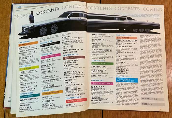 THE GUINNESS BOOK OR RECORDS - 1986 - USED with wear & tear.