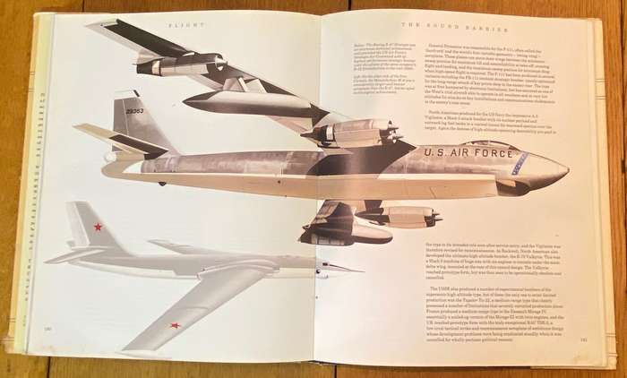 FLIGHT - THE HISTORY OF AVIATION - JOHN BATCHELOR - CHRIS CHANT - 1st EDITION 1991 - AEROPLANES.....