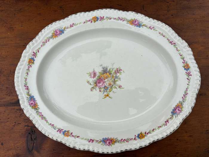 PLATTER OVAL SMALL Woods Ivory Ware  ENGLAND  Garland FLOWERS/ FLORAL BEAUTIFUL!!