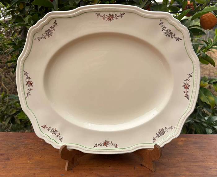 PLATTER  LARGE ALFRED MEAKIN MADE in ENGLAND FLOWERS FLORAL GILT SPRIGS