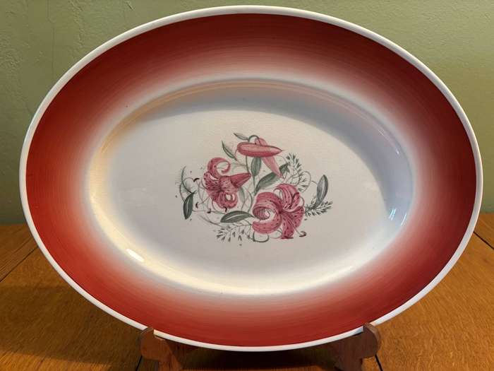 LARGE OVAL PLATTER  SUSIE COOPER PATTERN TIGER LILY CROWN WORKS BURSLEM ENGLAND!!! FLORAL ELEGANT!!