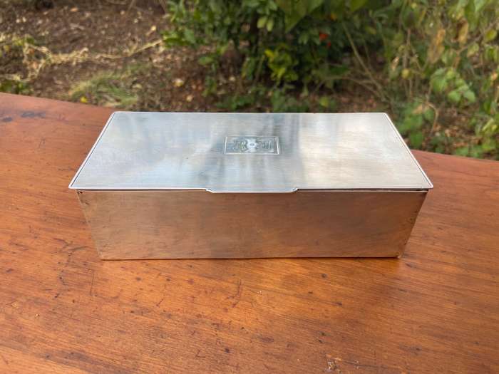 LONDON STERLING SILVER 925 BOX William Comyns & Sons Ltd (Richard Comyns) 1946? 386.4g ENGLAND