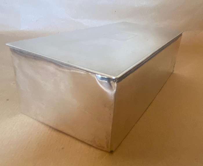 LONDON STERLING SILVER 925 BOX William Comyns & Sons Ltd (Richard Comyns) 1946? 386.4g ENGLAND