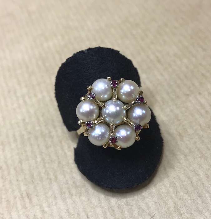 PEARL CLUSTER AND RUBY RING 14ct GOLD 14K GORGEOUS!!!! HAVE A LOOK!! BRITISH SIZE Q US SIZE 8.2 9,9g