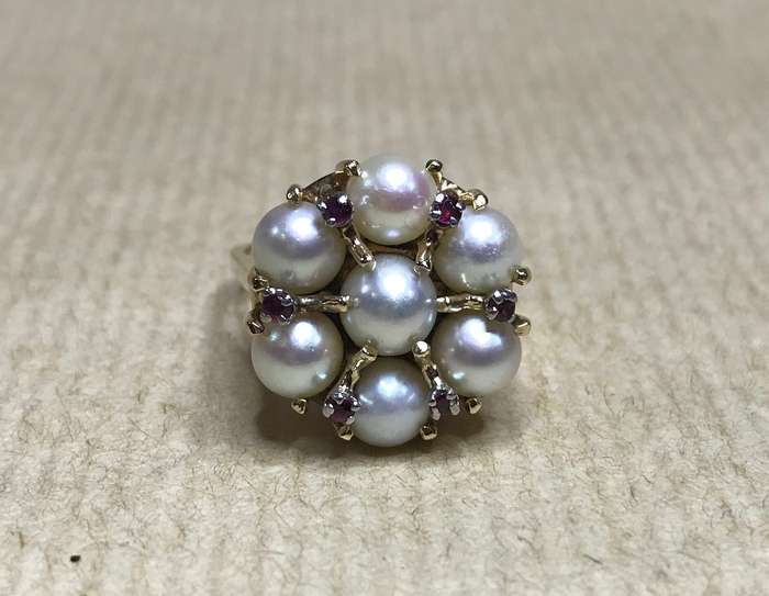 PEARL CLUSTER AND RUBY RING 14ct GOLD 14K GORGEOUS!!!! HAVE A LOOK!! BRITISH SIZE Q US SIZE 8.2 9,9g