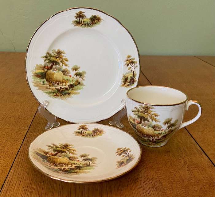 ALFRED MEAKIN TEA SET - 6 x TRIO`s, CREAMER, SUGAR, TEAPOT, CAKE PLATE - "The Hayride" - STUNNING!!!