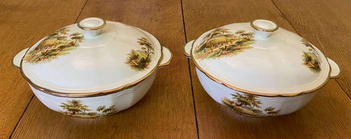ALFRED MEAKIN "THE HAYRIDE" DINNER SERVICE - 38 PIECES - 6 PLACE - STUNNING!! TUREENS - PLATTER etc.