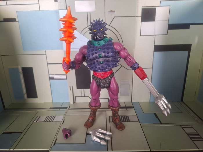 Masters of the Universe Classics Spikor  Loose Figures With Accesories