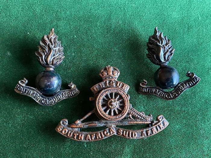 SA ARTILLERY CAP AND COLLARS WW2 STRIKING-SLIDER + LUGS COMPLETE