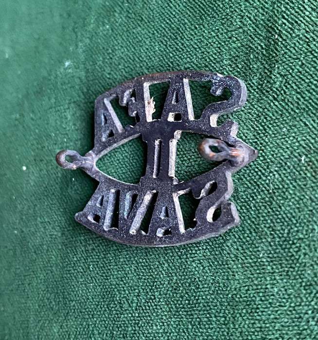2ND SA FIELD ARTILLERY S TYPE TITLE-WORN POST 1923- 2 LUGS