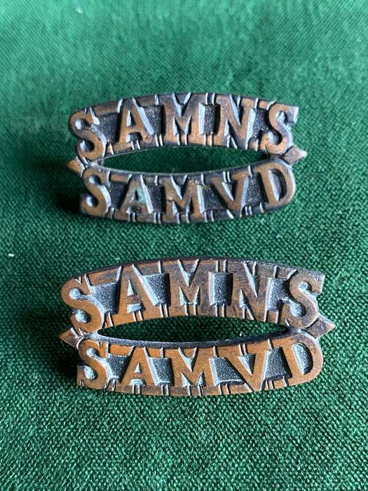 SA MILITARY NURSING SERVICE TITLE PAIR-WORN WW2-LUGS INTACT