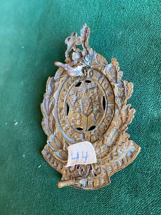 PRINCE ALFRED'S GUARD BRASS HELMET BADGE-WORN 1914-1939- 2 LUGS-MEASURES 63X50 MM