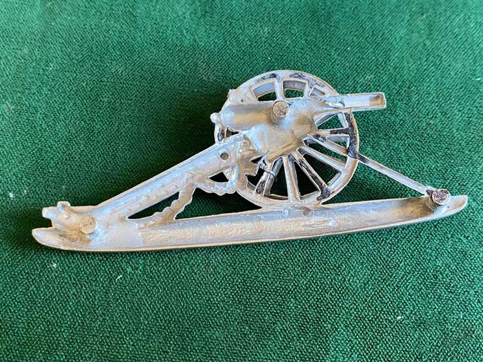 PRINCE ALFRED'S OWN CAPE VOLUNTEER ARTILLERY WHITE METAL POUCH BADGE PRE 1900-ORIGINAL-SCARCE-3 LUGS