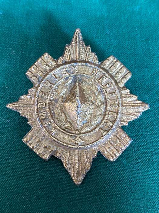 KIMBERLEY REGIMENT,BRONZE CAST CAP BADGE-WORN 1939-46-SOLID CENTRE