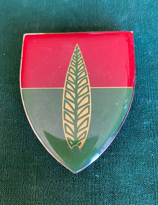 10 ARTILLERY DEFENCE SCHOOL FLASH-SILVER LEAF 2ND TYPE- 3 PINS