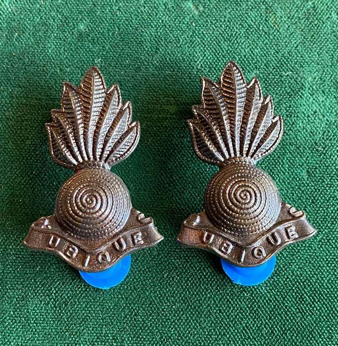 SA ARTILLERY COLLAR BADGE PAIR-WORN 1962-1976-PINS INTACT