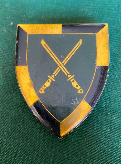 SA INFANTRY SCHOOL FLASH- 3 PINS REPLACED