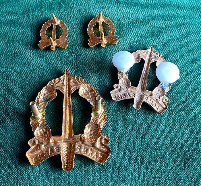 SA CORPS  OF MILITARY POLICE GILDING METAL CAP,ONE COLLAR AND TWO MESS DRESS COLLARS-WORN POST 1959-