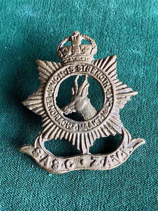 SA SERVICE CORPS CAP BADGE-WORN 1916-1918- 2 LUGS