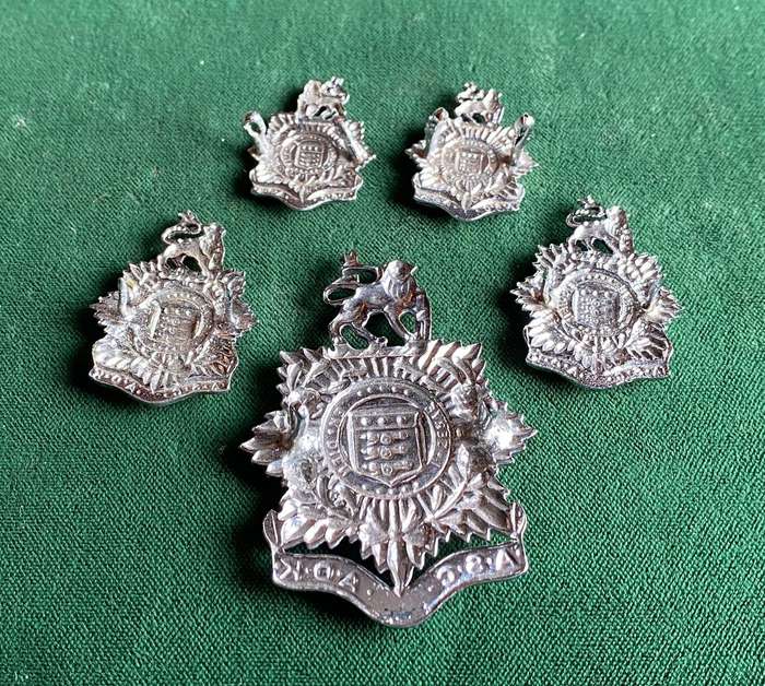 ADMIN SERVICES CORPS CHROME CAP,COLLARS AND MESS DRESS COLLARS-WORN POST 1976-LUGS + PINS COMPLETE