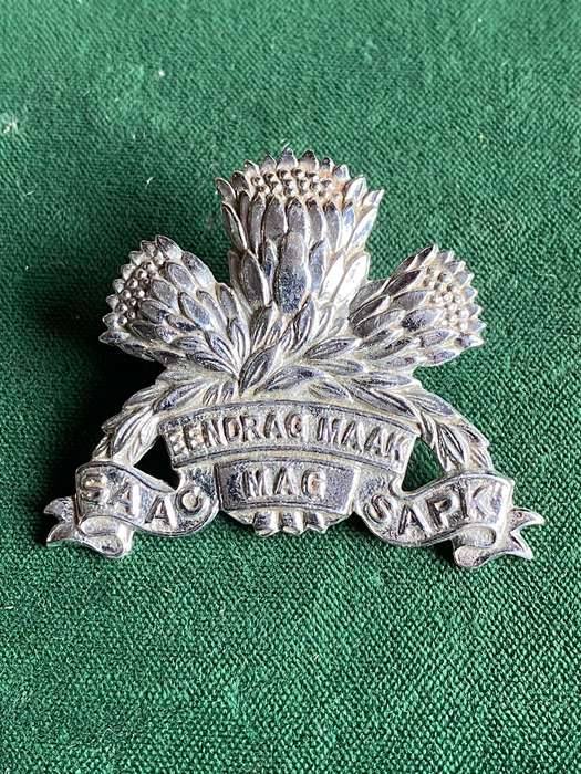 SA ARMOURED CORPS,CHROME CAP BADGE-WORN 1970'S-1980'S- 2 LUGS