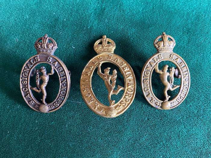 SA  CORPS OF SIGNALS BRASS CAP AND COLLARS