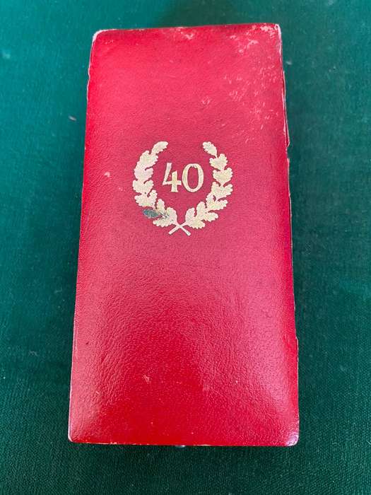 WW2 German 40 Year Faithful Service Medal Presentation Box
