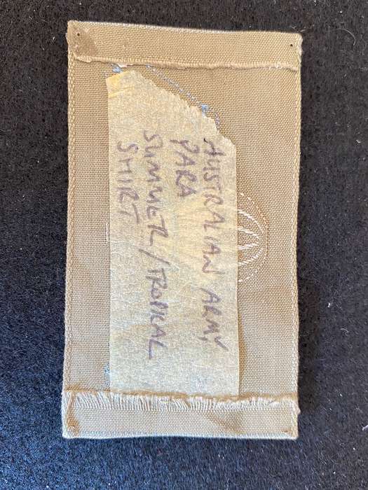 AUSTRALIAN ARMY PARACHUTE WINGS FOR SUMMER DRESS-1980'S