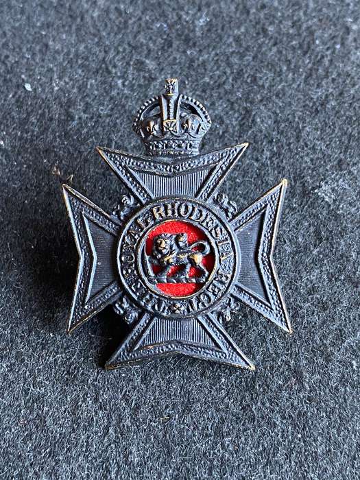 ROYAL RHODESIA REGT. K/C CAP BADGE-WORN 1947-1956-SMALLER BADGE- 2 LUGS