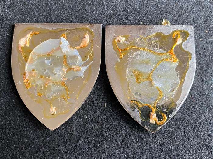 44 PARACHUTE,FIELD WORKSHOP,PAIR OF FLASHES- NO PINS