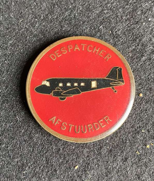 44 PARACHUTE BRIGADE AIR DESPATCHER ARM BADGE- NO PINS
