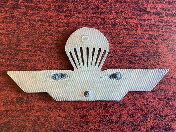 ITALIAN PARA BADGE FOR FORMAL DRESS 1980'S- NO LUGS