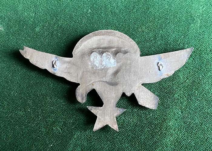 DJIBOUTI,ARMY PARA BADGE- NO LUGS