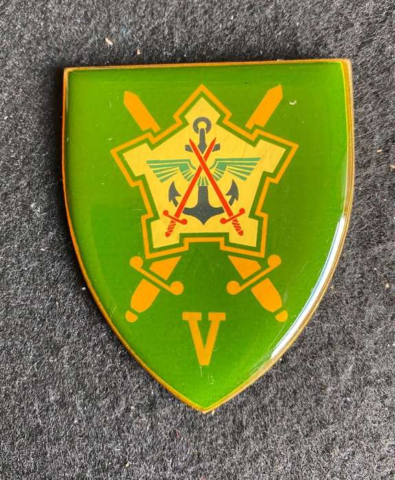 CHIEF OF STAFF FINANCE-YELLOW TYPE FLASH- NO PINS- OWEN NO F 490
