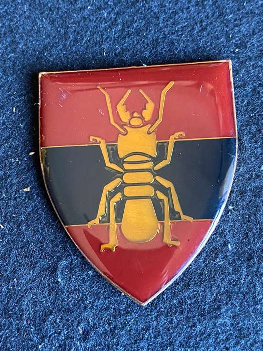 1 CONSTRUCTION REGT. MAROON TYPE-2ND ISSUE FLASH- NO PINS