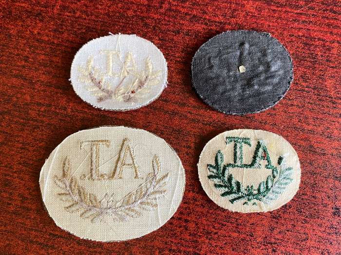 BRITISH ANTI TANK GUNNER PROFICIENCY BADGE- 4X SOLD TOGETHER-(INFANTRY ONLY)-APPROVED 1957