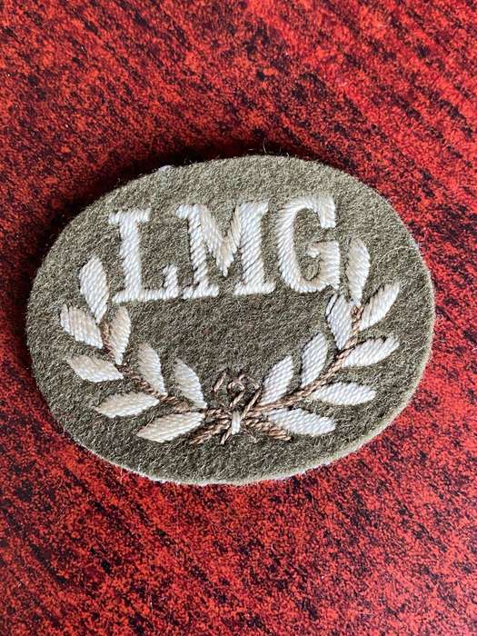 BRITISH LIGHT MACHINE GUNNER PROFICIENCY BADGE