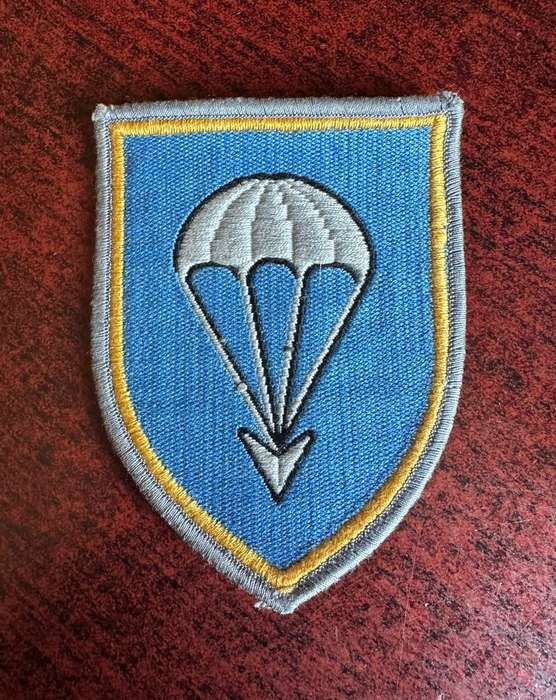 GERMAN ARMY'S 1ST AIRBORNE DIVISION SLEEVE PATCH