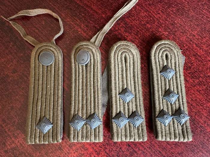 EAST GERMAN OFFICERS RANK BOARDS FOR FIELD DRESS (CAMOUFLAGE)