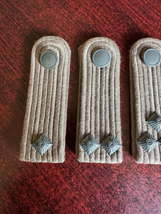 EAST GERMAN RANK BOARDS FOR THE INFANTRY BRANCH 1956-1990-(VERY SIMILAR THAT WAS WORN IN WW2)